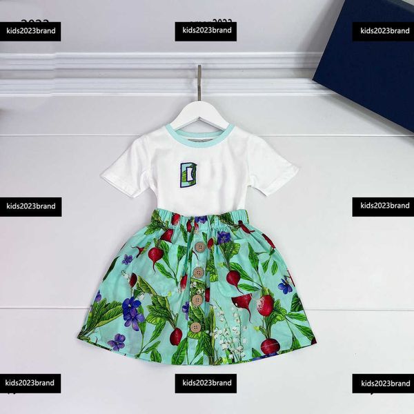 

tracksuits kids suits fresh logo design girls dress sets size 90-160 cm 2pcs t-shirt and single breasted decorative skirt april15, White
