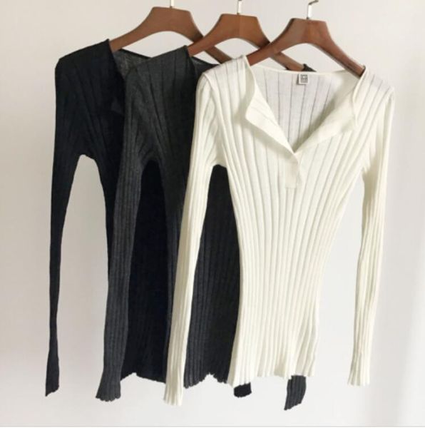 

women avresa v-neck knitted bottoming toteme, White;black