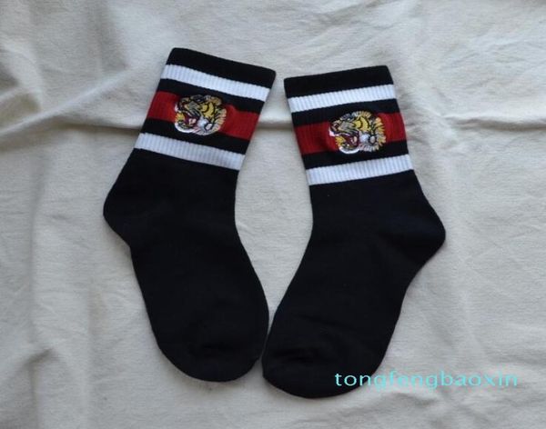 

tiger embroideried socks mens womens underwear skateboard streetwear stockings socks striped design lovers cotton blend athletic s3645442, Black