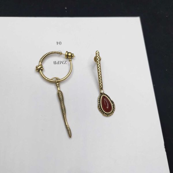 

fashion designer alexander queen old wheat red agate dagger asymmetric earrings female personality mc geometric earrings, Golden