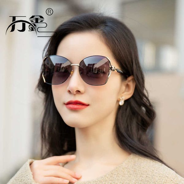

polarized for women 2023 new elegant four-leaf clover diamond inlaid metal sunglasses can be matched with glasses, White;black