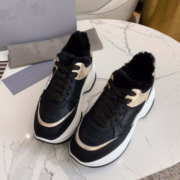 

luxurys designer casual shoes womens sneaker schuhe waterproof slipper silk grain cowhide mwool lining designers trainer women shoe platform, Black