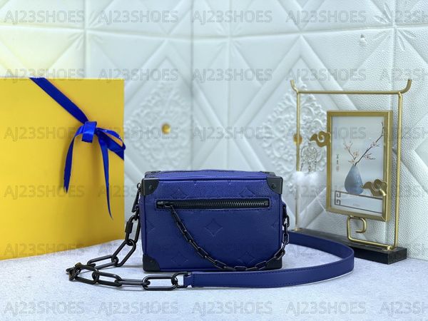 

men outdoor soft trunk messenger bags crossbody shoulder square trip leather bag famous tote postman mens designers m23144 m82558