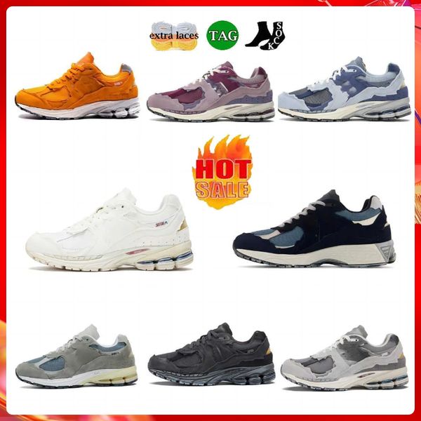 

2002r mens women luxury casual designer shoes triple s black white protection pack pink rain cloud sea salt sail bowling sneakers trainer ne