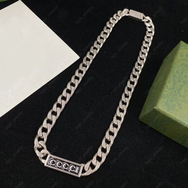 

2023 new fashion black enamelled alphabet chokers necklace for men hip hop vintage luxury designer necklaces for men's party gift jewel, Golden;silver