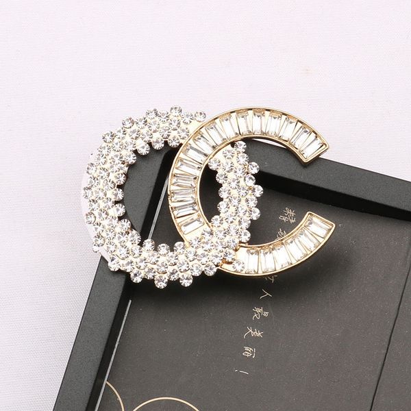 

9044fashionable pearl brooch temperament women's diamond brooch gold and silver letters christmas holiday gift, Gray