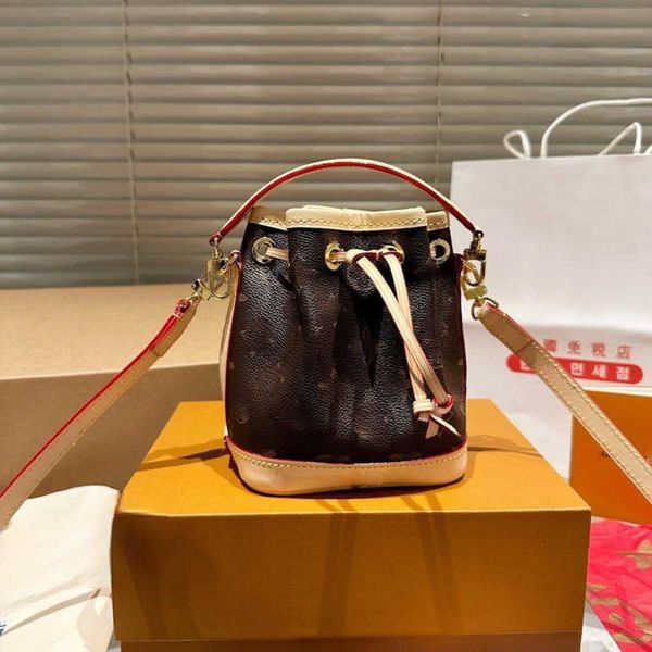 

women's handbag luxury bucket bags small crossbody bag women mini leather messenger fashion handbags designer classic old flower drawst