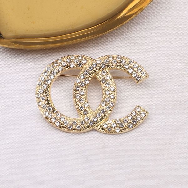 

9078fashionable pearl brooch temperament women's diamond brooch gold and silver letters christmas holiday gift, Gray
