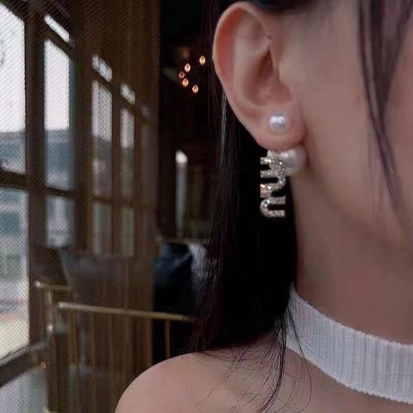 

2023 new mi earrings flash high sense earrings, Golden;silver