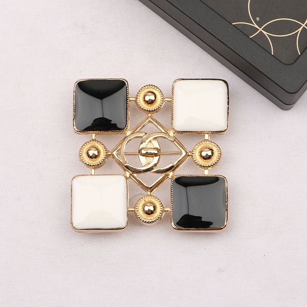 

9064fashionable pearl brooch temperament women's diamond brooch gold and silver letters christmas holiday gift, Gray