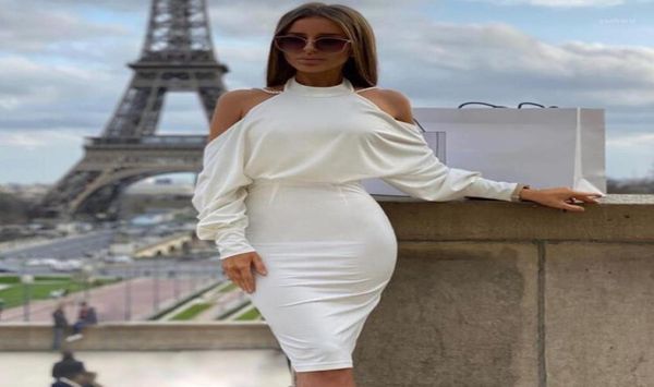 

a casual dresses winter luxury long sleeve backless pearl chain black white women dress 2022 designer fashion evening party v6142170, Black;gray