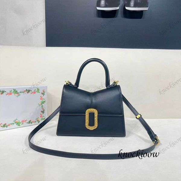 

leather designer shoulder bag oversized j-shaped magnetic buckle decoration designer bag crossbody bag luxurys handbags shoulder bag luxury