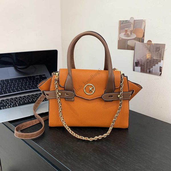 

2023 women's classic chain shoulder crossbody bag women's purse crossbody bag designer handbag purse backpack women's purse t