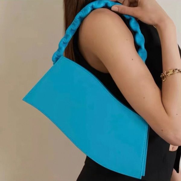 

la vague underarm bag wave curved body structured chain leather handle totes women zipper closure one main oneinterval shoulder bag purse n0