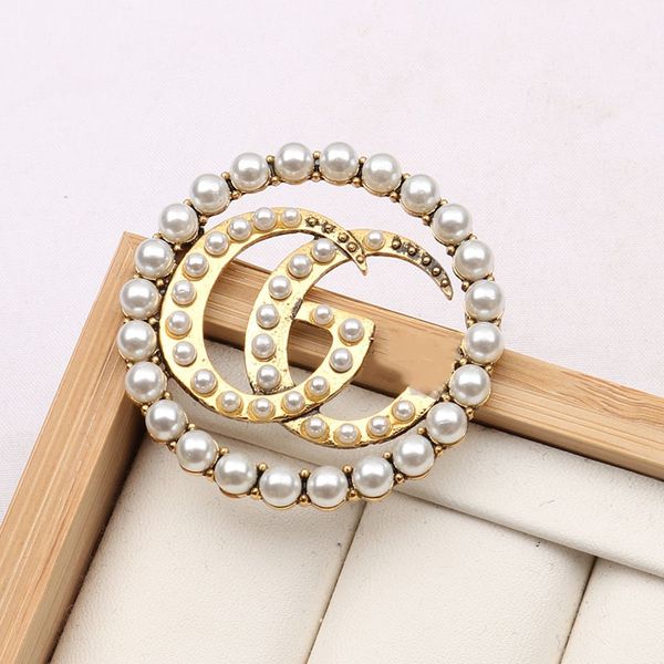 

9051fashionable pearl brooch temperament women's diamond brooch gold and silver letters christmas holiday gift, Gray