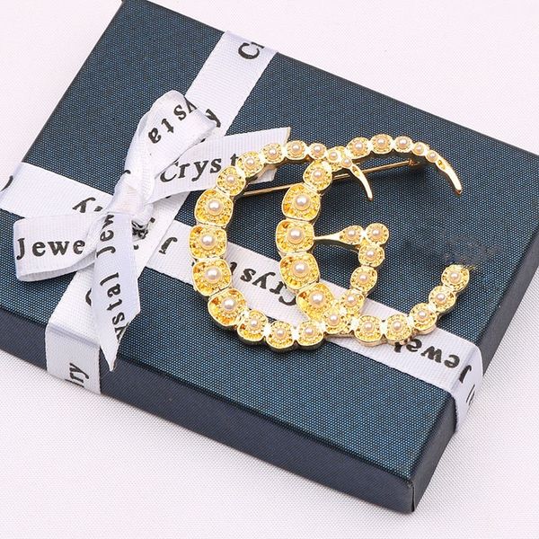 

9031fashion pearl brooch temperament women's diamond brooch gold silver letters, Gray