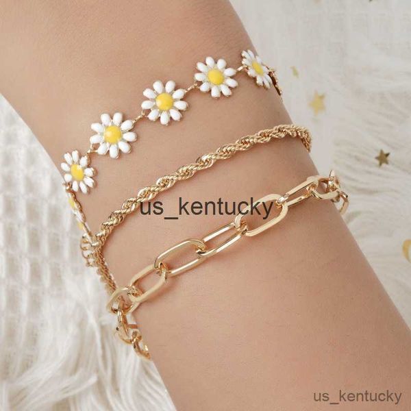 

charm bracelets tren daisy heart bracelet set for women figure geometric charm chain adjustable bracelet party femme jewelry accessories r23, Golden;silver