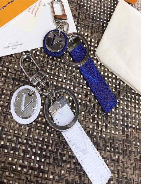 

genuine leather keychain luxury designer keys pendant silver key buckle classic brand letter stylish keychains chain 9402691, Slivery;golden