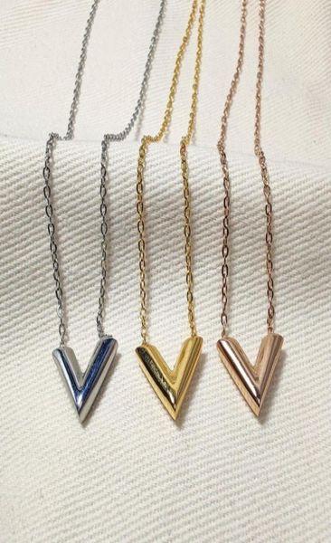 

stainless steel gold necklace v letter pendant necklaces women classic designer necklaces love jewelry 3 colors4888202, Silver
