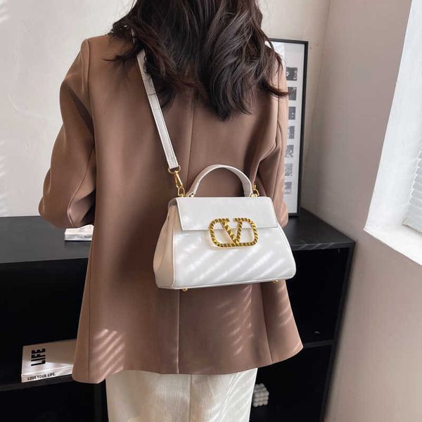 

exquisite lock buckle candy color trapezoidal horizontal women's handbag shoulder crossbody bag 1dqt