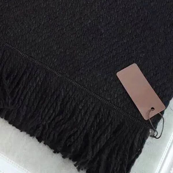 

Echarpe 2024 Echarpe Wool Scarves Winter Cashmere Scarf Men Women High End Designer Classic Oversized Big Letter Pattern Pashmina