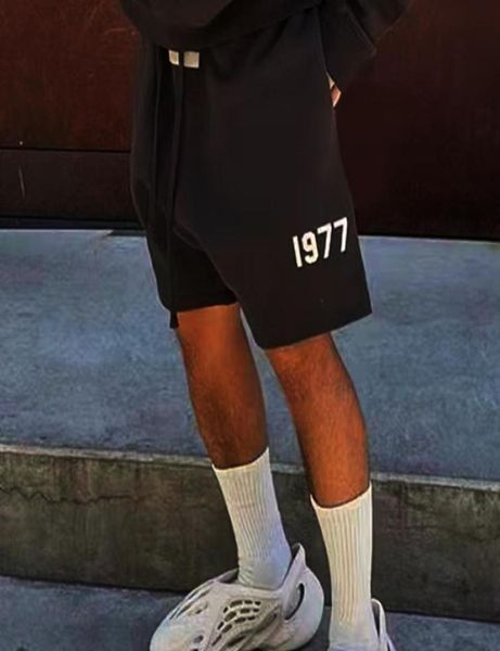 

1977 felted sweatshorts casual shorts joggers haremshorts men women hip hop streetwear mg2200306048658, White;black