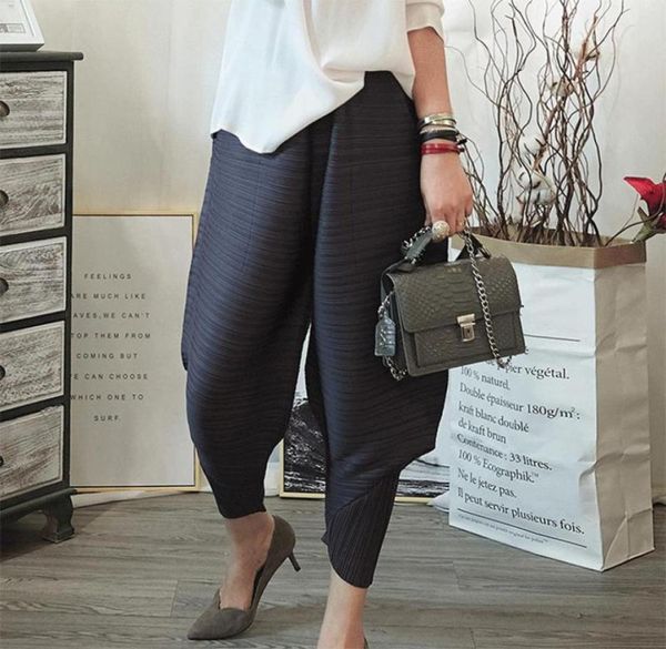 

autumn winter korean trousers miyake pleated wide leg harem pants plus size women casual anklelength lantern flare women039s 8374867, Black;white