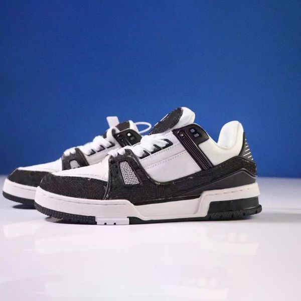 

luxury designer women's casual shoes embossed sneaker triple white pink sky blue abloh black green yellow denim low cut virgil c