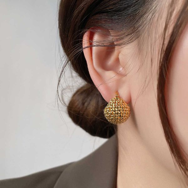 

french lazy korean temperament simple woven hollow heart gold plated round ball basket earrings, Golden