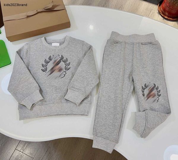 

designer baby autumn sets kids tracksuits size 100-160 cm 2pcs olive leaf doll pattern printed long sleeved sweater and pants aug14, White