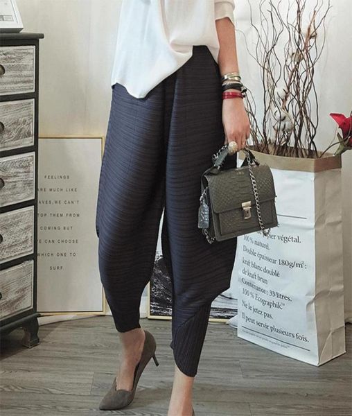 

autumn winter korean trousers miyake pleated wide leg harem pants plus size women casual anklelength lantern flare women039s 4759198, Black;white