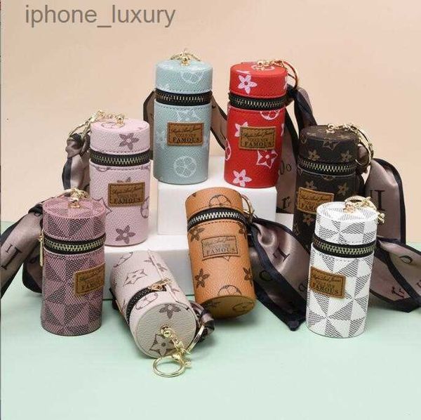 

leather key chains lipstick holder flower plaid silk scarf keychains fluorescent storage bag charm pendant women car keyring ring gift fashi, Silver