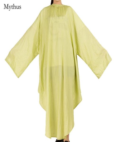 

good quality salon hair cutting capewaterproofantistatic hairdressing gown cape with long sleeves4 colors could be chosen7636228