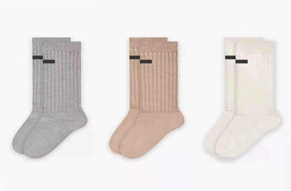 

aessentials 7th collection socks streetwear hip hop skateboard cotton crew socks men fg7c solid socks men women8460833, Black