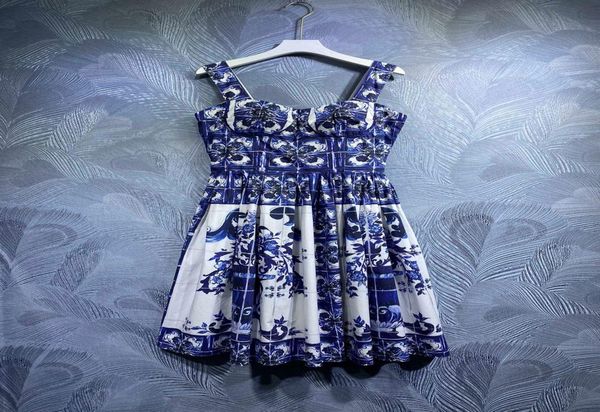 

2022 summer new suspender cotton print dress012345671777457, White;black