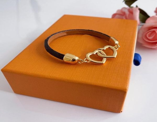 

europe america fashion style charm bracelets lady 316l titanium steel engraved letter 18k plated gold luxury designer bracelet wit4876286, Golden;silver