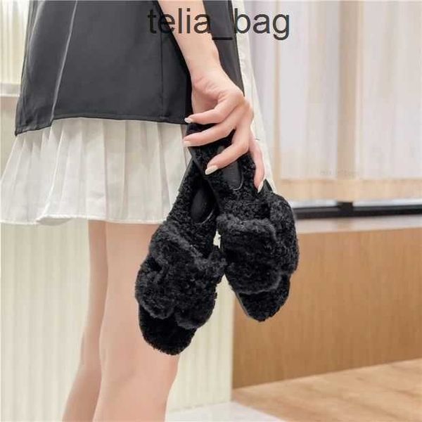 

slippers hers super bear sandal ot oran dsigner slipper shoes designer furry winter emma teddy fur women's ins soes wit versatile flats