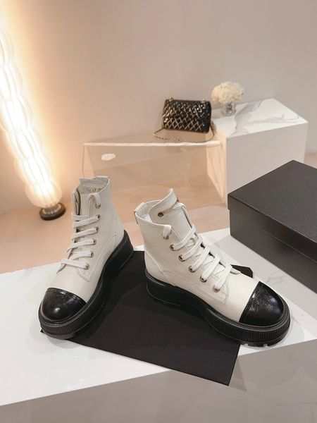 

2023ss designer black and white martin boots ankle boots genuine leather mid boots lace up ankle boots multiple styles to choose patent leat