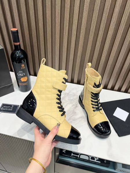 

23ss walk show boots series autumn and winter main season hit, super explosive style rhythm travel essential single item dress it up any way, Black
