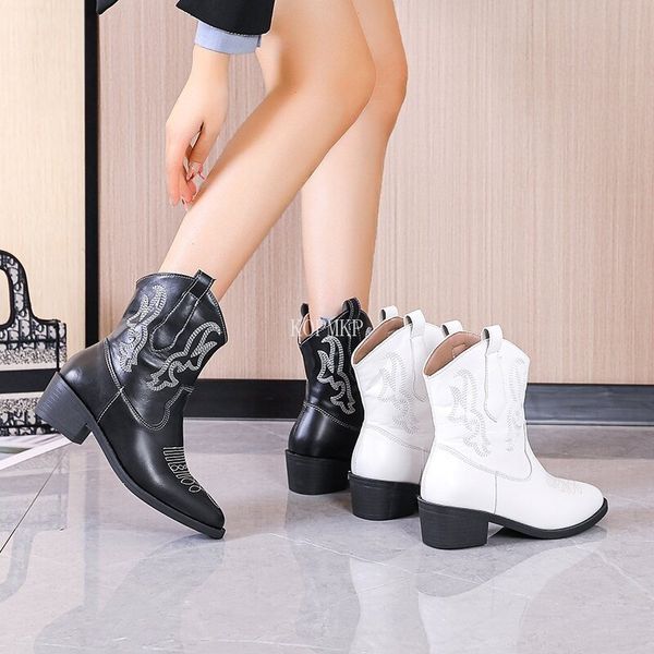 

boots 2023 pu embroidered women pointed toe square heel autumn winter long leather handmade mid calf western 36 43 230821, Black
