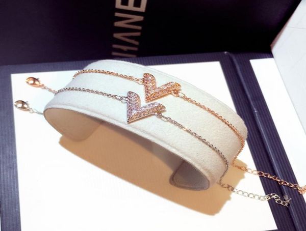 

new fashion ins luxury designer sparkling diamond zircon letter v link chain charms bracelet for woman girls gold silver7363448, Black