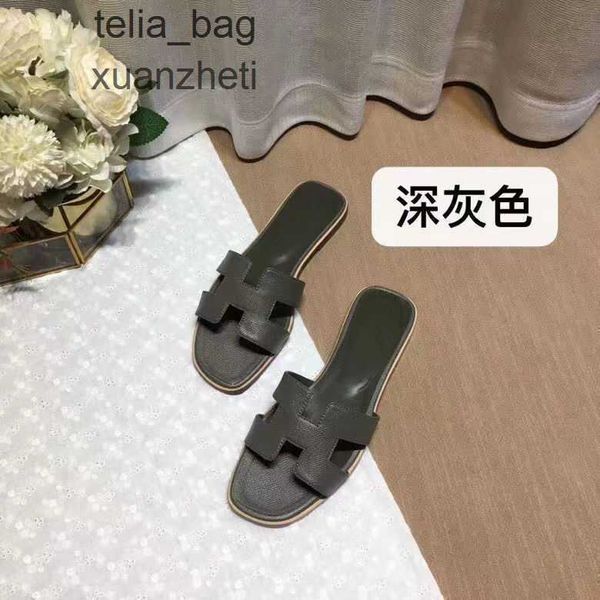

women's designer bear sandal hers summer slipper 2023 oran slippers baida shoes color matching leatflat sandals for tourism litchi patt