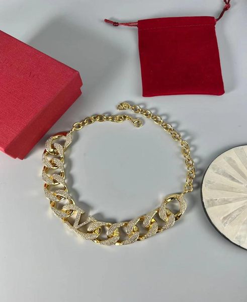 

luxury v designer chains necklace crystal copper with 18k gold plated round thick chain choker for women jewelry6657897, Silver