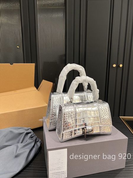 

designer bag classic simple hourglass bag fashion forward simple elegant crossbody bag elegant women's handbag fashion old money style