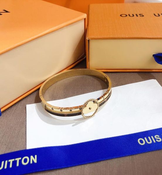 

bracelets women bangle wristband cuff designer letter bracelet faux leather crystal 18k gold plated stainless steel wedding lovers9567918, Black