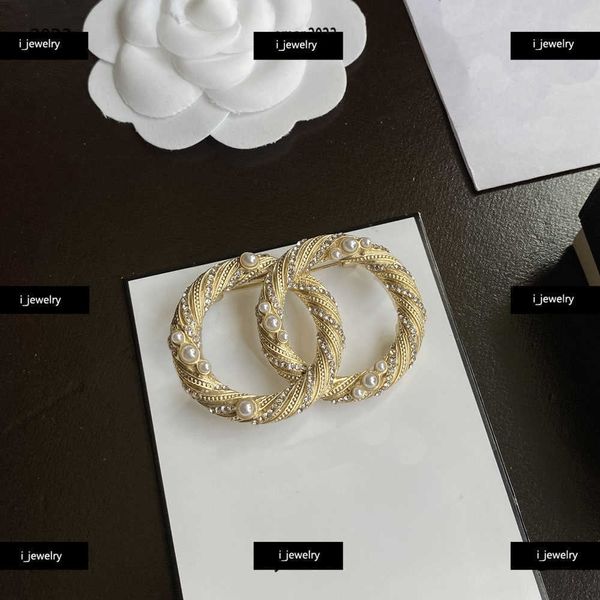 

women fashion designer brooches small and large pearl decoration pins luxury jewelry #including brand box new arrival, Gray