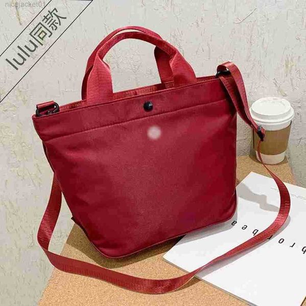 

2023 designer luluslemens bag nylon handbag new fashion korean version large capacity shoulder bag versatile women's crossbody canvas b