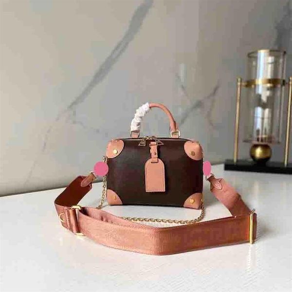 

2021 new women classic crossbody bag with chain strap lady shoulder bags girl chest bag fashion rivet handbags size 2261u