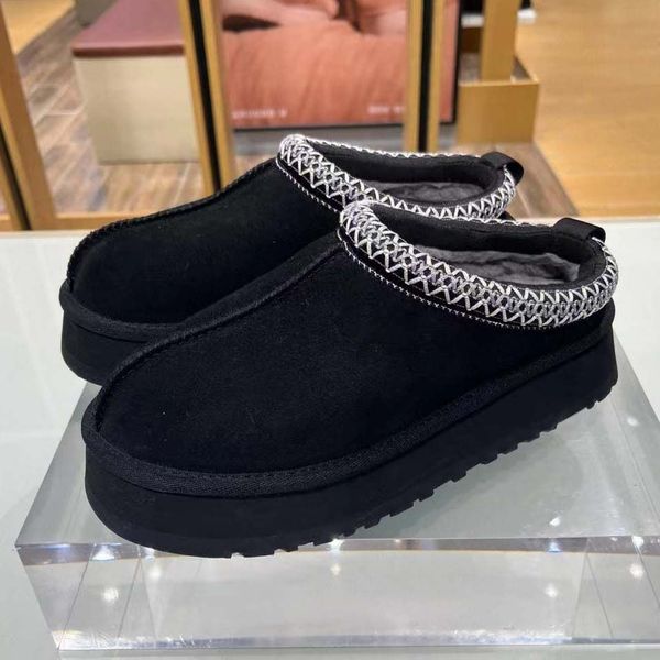 

sell classical mini u5854 women snow boots keep warm boot latest fashion sheepskin cowskin genuine leather plush boots, Black