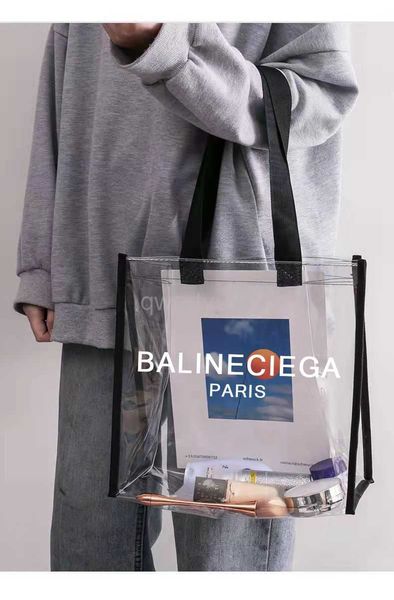 

transparent handbag shoulder bag 2023 designer bag tote bag jelly personality cool mobile phone pvc casual bag qwertyui45